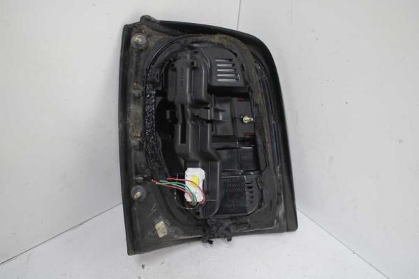 FEU ARRIERE DROIT NISSAN MICRA K11 - Vue 2